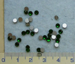 Broušené korálky, zelený nalepovací, 3,2mm,40ks