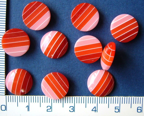 Plastové korálky, 12mm, červené kolečko nalepovací, 1ks