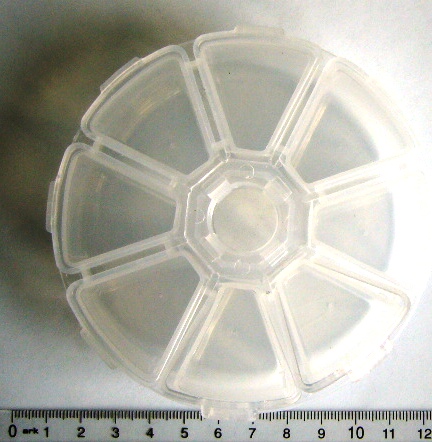 Plastový box na materiál, kulatý, 8 příhrádek, 26x100mm