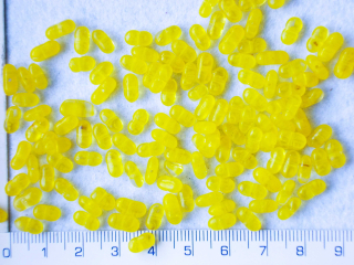 Skleněné korálky, mačkané, žlutá tyčka,8x4mm,cca128ks-20g