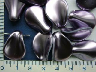 Skleněné korálky, mačkané,fialový povoskovaný lupínek,22x16mm,1ks