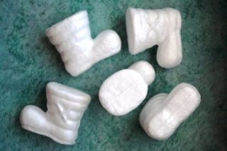 Polystyrenová vánoční botička, výška 45mm, 1ks