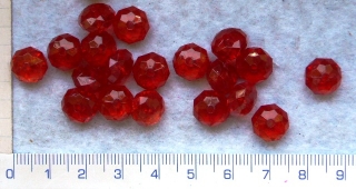 Plastové korálky, červená broušená placička,10x6mm,20ks