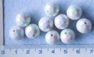 Plastové korálky, bílá broušená kulička s AB,12mm,10ks