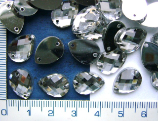 Rivoli, plastové rivoli našívací, čirá broušená kapka, 10x14mm,1ks
