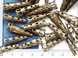 Kaplíky, mosazný ozdobný kužel, 22x9mm, otvor 9mm,1ks