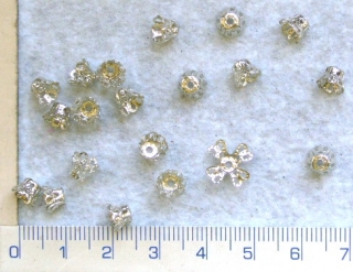 Kaplíky, platinová kytička,5mm,20ks
