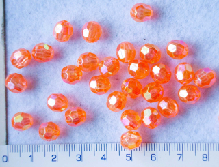 Plastové korálky, oranžová broušená kulička s AB,8mm,30ks