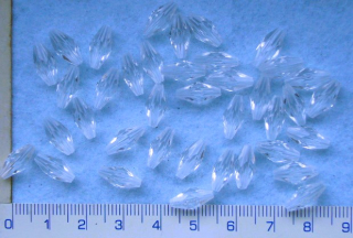 Plastové korálky, čirý broušený kužel,12x6mm,40ks