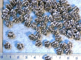 Kovové korálky, včela, 9x9mm,1ks