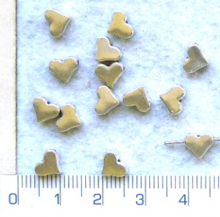 Kovové korálky,stř.srdíčko,6x7mm,1ks