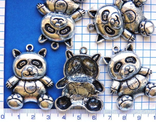 Kovové korálky - přívěsky,stř. panda, 42x32mm,1ks