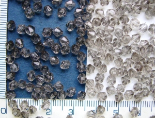 Plastové korálky, šedé broušené sluníčko,4mm,200ks