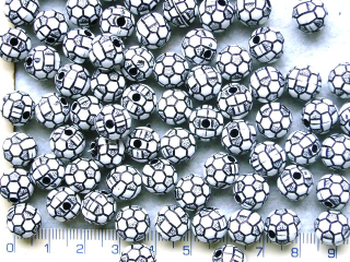 Plastové korálky, fotbalový míč,kulička 10mm,1ks