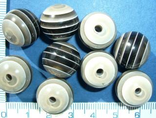 Plastové korálky, 16mm, černošedá kulička, 1ks