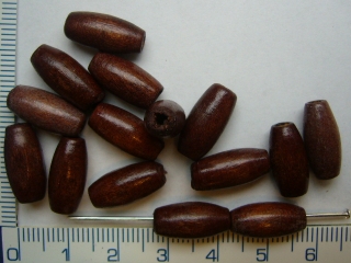 Dřevěné korálky, 15x8mm, hnědý ovál, 15ks
