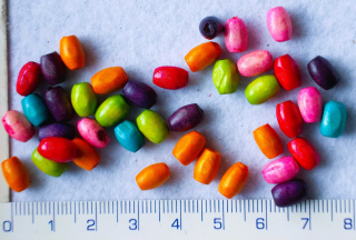 Dřevěné korálky, barevný mix oválků,8x5mm,40ks