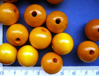 Dřevěné korálky, 16mm, žlutá kulička, 1ks