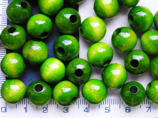 Dřevěné korálky, světle zelená kulička, 12mm,10ks