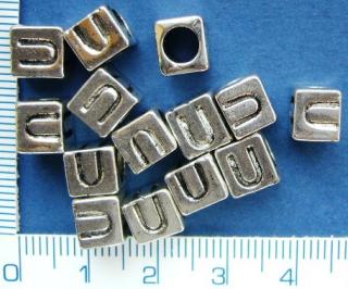 Kovové korálky, písmenka, 6x7mm, průměr průtahu 4mm, U
