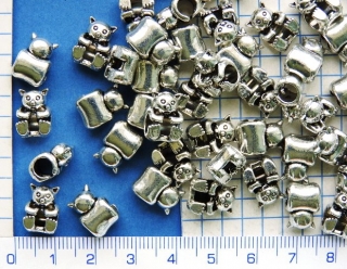 Kovové korálky,velkodírkové, stř.medvídek,12x8mm,otvor4,5mm,1ks