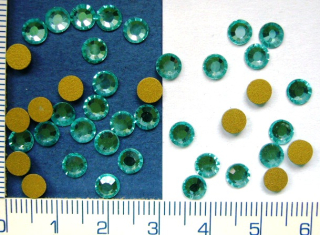 Broušené korálky,světle modrý s AB nalepovací,4,8mm,20ks