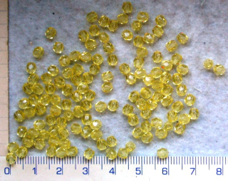 Broušené korálky, 4mm,žlutá,50ks