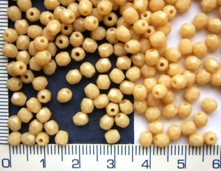 Broušené korálky, 4mm,béžová sytá,50ks