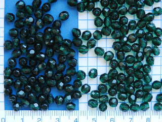 Broušené korálky,5mm, tmavě zelená, cca 61ks-10g