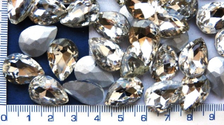 Broušené skleněné rivoly,čirá kapka,13x18mm,1ks