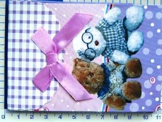 Dárková taštička z tvrdého kartonu fialová s medvídky,115x75mm,1ks
