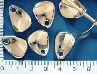 Pokovený plast,stříbrná kapka,18mm,1ks
