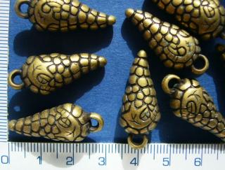 Pokovený plast, barva mosaz, šiška, 28mm