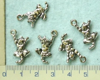 Kovové korálky - přívěsky, stř.kočka,20x10mm,1ks