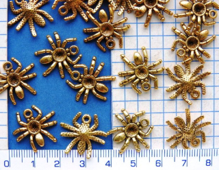 Kovové korálky - přívěsky,zlatý pavouček, 17x19mm,1ks