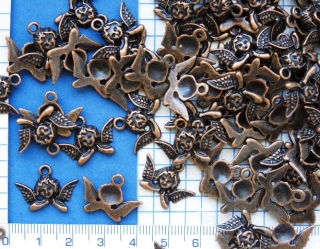 Kovové korálky - přívěsky,měděný anděl, 20x16mm,1ks