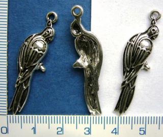 / Kovové korálky, papoušek, 11x39mm,1ks