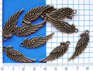 Kovové korálky,mosazné křídlo,34x13mm,1ks