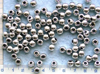 Kovové korálky, 5x6,5mm, stříbrná kulička s ozdobou, 1ks