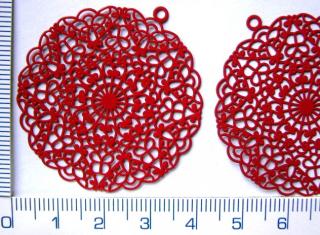 Kovové přívesky, tvarovaný plech,červené kolečko, 40mm, 1ks