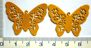 Tvarovaný, lakovaný  plech, 31mm, žlutý motýl, 1ks