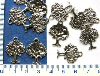 Kovový přívěsek, stříbrný strom života,21x16mm, 1ks