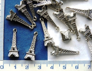 Kovové korálky, eiffelova věž, 20x8mm