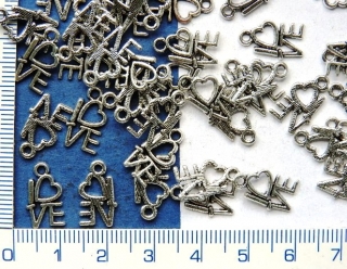 Kovový přívěsek,love,14x8mm, 1ks
