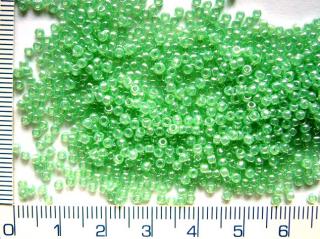 Skleněné korálky TOHO,Toho round ceylon celery 11/0,10g