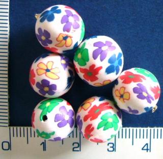 FIMO,12mm,bílá kulička sa kytičkami,1ks