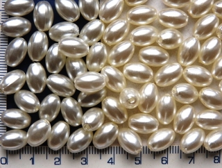 Plastové voskovky, smetanový oválek, 11x8mm, 20ks