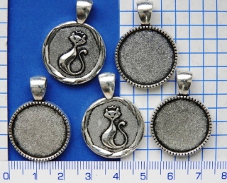Lůžka na pryskyřici a lepení kamínků,stř.s kočkou,31x23mm,střed 20mm,1ks