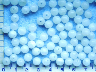 skleněné, dekor jadeit,8mm, bílá mléčná kulička, cca30ks-20g