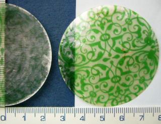 Malovaná perleť, 50mm, zelené ornamenty, slabá perleť,1ks